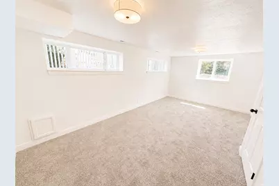 5642 S 2665 W, Taylorsville, UT 84129 - Photo 9