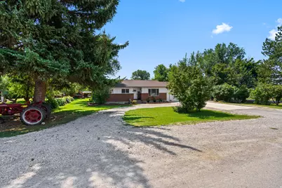 90 W 400 N, Millville, UT 84326 - Photo 3