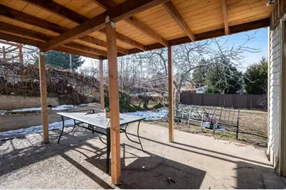 2372 S 200 E, Bountiful, UT 84010 - Photo 33
