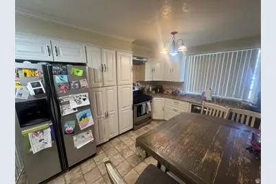 118 Shuman St, East Carbon, UT 84520 - Photo 9