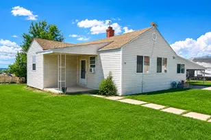 118 Shuman St, East Carbon, UT 84520 - Photo 1