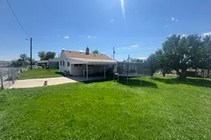 118 Shuman St, East Carbon, UT 84520 - Photo 15