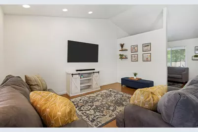 10805 S Pine Grove Way, South Jordan, UT 84009 - Photo 5
