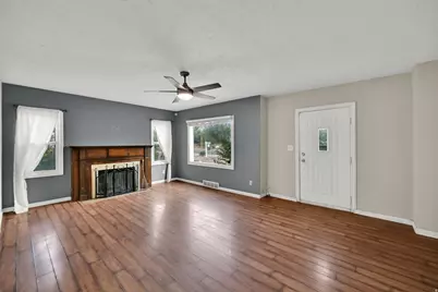 340 W Porter Ln, Centerville, UT 84014 - Photo 3