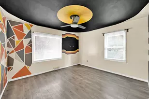 340 W Porter Ln, Centerville, UT 84014 - Photo 9