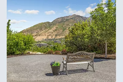 6807 S Pine Rock Cir E, Cottonwood Heights, UT 84121 - Photo 43