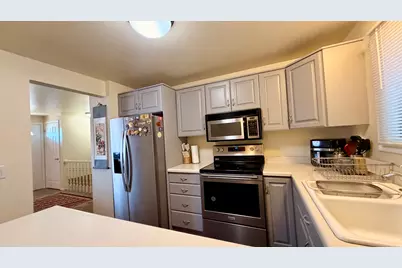 1236 E Violet Dr S, Sandy, UT 84094 - Photo 13