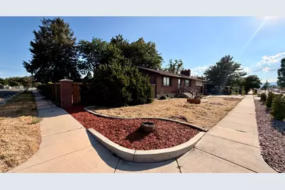 1236 E Violet Dr S, Sandy, UT 84094 - Photo 3