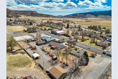 154 W Main St, Bicknell, UT 84715 - Photo 33
