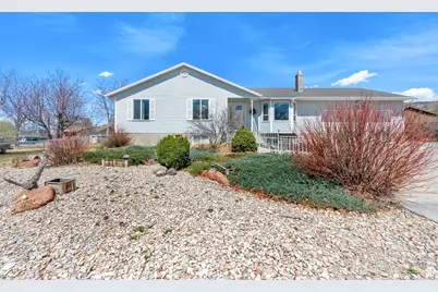 154 W Main St, Bicknell, UT 84715 - Photo 1