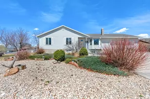 154 W Main St, Bicknell, UT 84715 - Photo 1