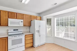 992 N Independence Ave W, Provo, UT 84604 - Photo 9