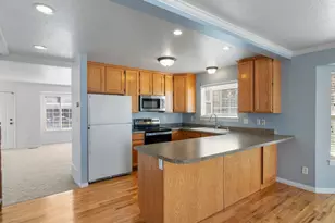 851 N 1760 W, Provo, UT 84604 - Photo 7