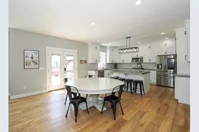 154 E Zinfandel Ln, Vineyard, UT 84059 - Photo 9