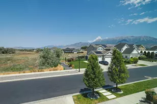 154 E Zinfandel Ln, Vineyard, UT 84059 - Photo 3
