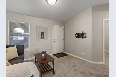 1079 W 965 N #403, Orem, UT 84057 - Photo 5