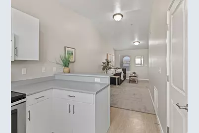 1079 W 965 N #403, Orem, UT 84057 - Photo 9