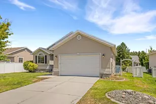 1112 S Topaz Rd E, Saratoga Springs, UT 84045 - Photo 3