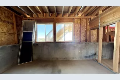 1551 N Hilltop Dr W, Vernal, UT 84078 - Photo 9