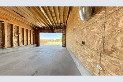 1551 N Hilltop Dr W, Vernal, UT 84078 - Photo 21