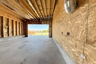 1551 N Hilltop Dr W, Vernal, UT 84078 - Photo 21