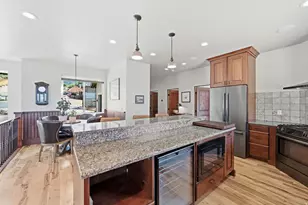 1306 Maple Dr, Huntsville, UT 84317 - Photo 7