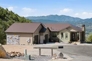 1306 Maple Dr, Huntsville, UT 84317 - Photo 5
