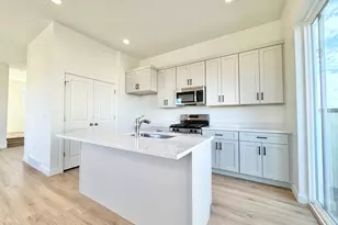 1650 N Main St, Layton, UT 84041 - Photo 7