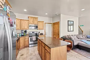 835 S Fox Ln, Orem, UT 84059 - Photo 13