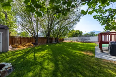 244 W Dimaggio Dr, Tooele, UT 84074 - Photo 17