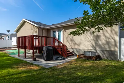 244 W Dimaggio Dr, Tooele, UT 84074 - Photo 19