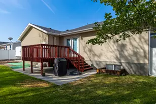 244 W Dimaggio Dr, Tooele, UT 84074 - Photo 19