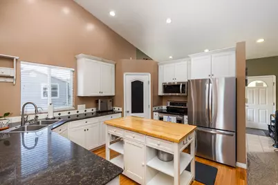 244 W Dimaggio Dr, Tooele, UT 84074 - Photo 3