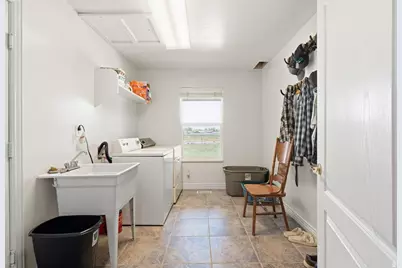 3847 W 6800 St S, Benjamin, UT 84660 - Photo 29
