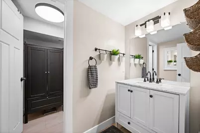 528 N G St E, Salt Lake City, UT 84103 - Photo 21