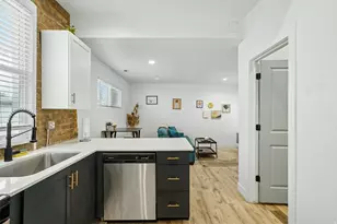 235 W 400 N, Salt Lake City, UT 84103 - Photo 29