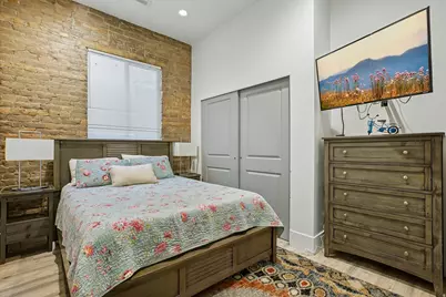 235 W 400 N, Salt Lake City, UT 84103 - Photo 35