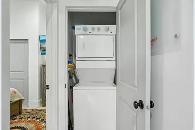 235 W 400 N, Salt Lake City, UT 84103 - Photo 45