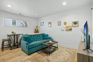 235 W 400 N, Salt Lake City, UT 84103 - Photo 9
