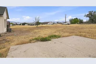 614 W Hwy 138, Grantsville, UT 84029 - Photo 25