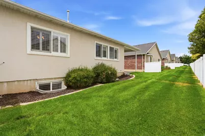 2260 N 1085 W, Layton, UT 84041 - Photo 41