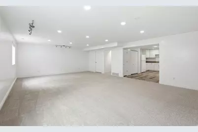 2260 N 1085 W, Layton, UT 84041 - Photo 29