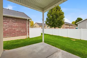 2260 N 1085 W, Layton, UT 84041 - Photo 39