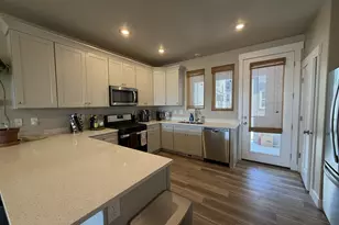 898 S 2560 E, Spanish Fork, UT 84660 - Photo 5