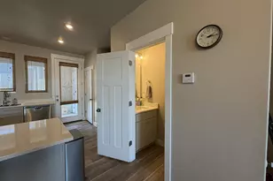 898 S 2560 E, Spanish Fork, UT 84660 - Photo 9