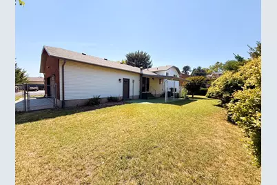 1114 W 4650 S, Riverdale, UT 84405 - Photo 17