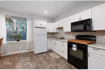 1057 W 300 N, Lehi, UT 84043 - Photo 29
