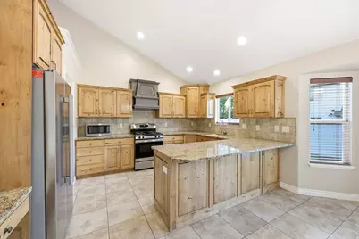 755 N 400 E, Springville, UT 84663 - Photo 9