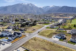 296 W Olympic Ln, Elk Ridge, UT 84651 - Photo 9