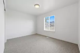 1884 E Shepard Ln, Lake Point, UT 84074 - Photo 15